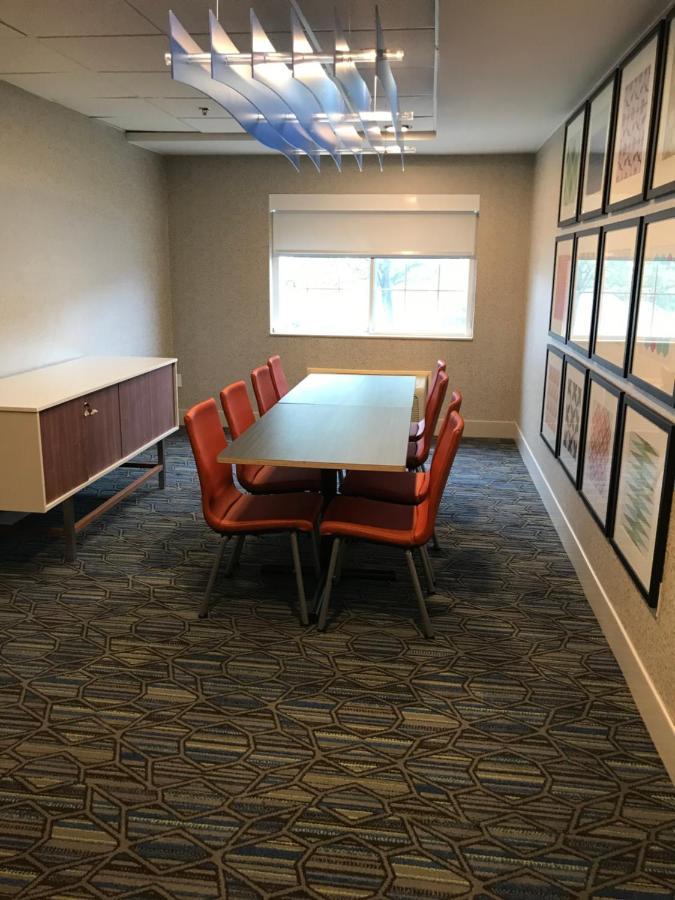 Holiday Inn Express - Toledo West - Napoleon By Ihg Buitenkant foto