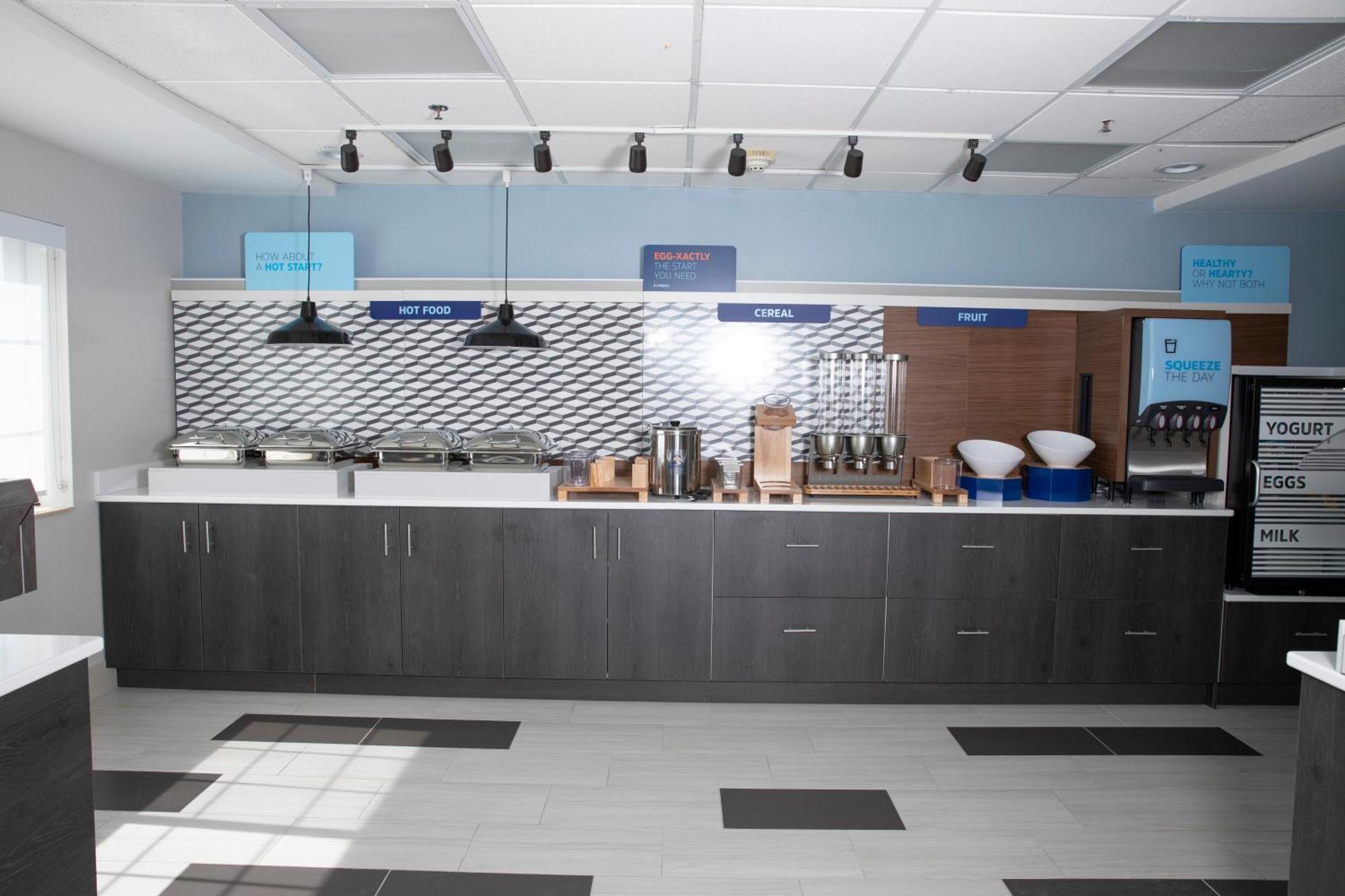 Holiday Inn Express - Toledo West - Napoleon By Ihg Buitenkant foto